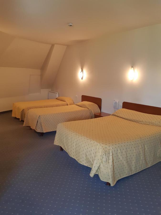 Hotel Les Forges Noyal-sur-Vilaine Exterior foto